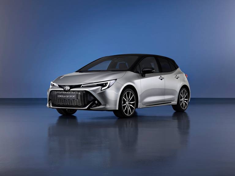 Toyota Corolla (2022) statisch, vooraanzicht