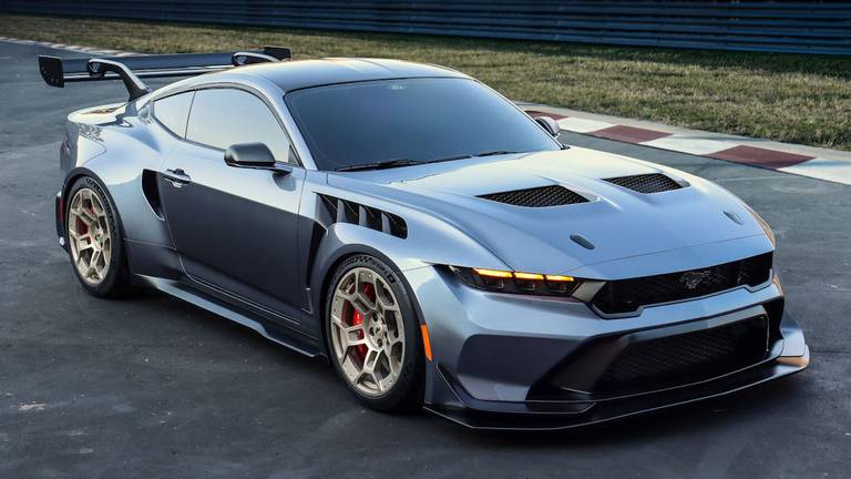 Ford Mustang GTD (2023) static, front view