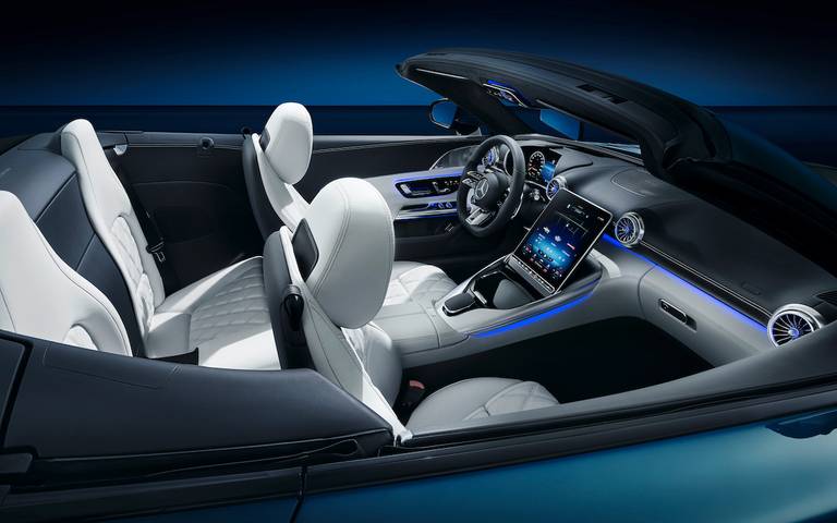 AS24 Mercedes SL 2021 interieur