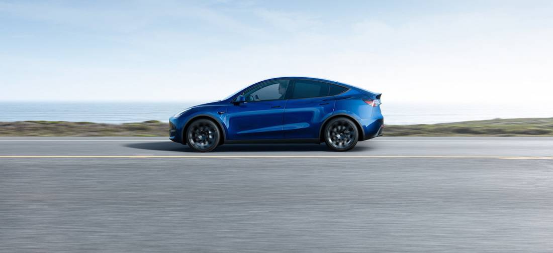 Tesla Model Y RWD (2022) banner