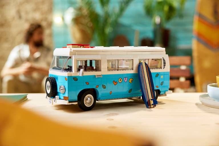 AS24 Lego Volkswagen T2 Camper Van zijaanzicht