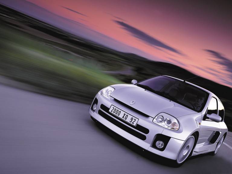 Renault-Clio-V6-(38)