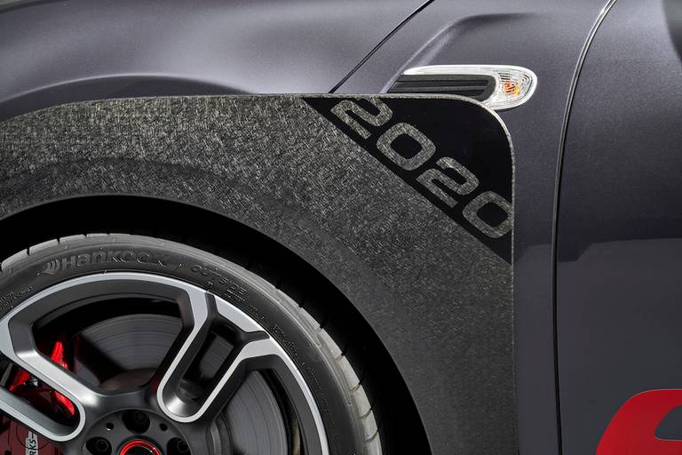AS24 Test Mini JCW GP zijkant