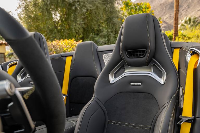 Mercedes-AMG SL 63 (2023) interior