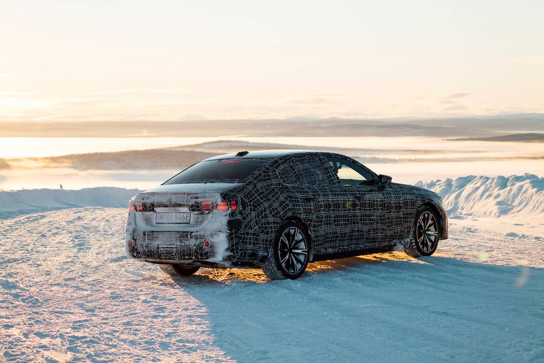BMW i5 preview (2023) statisch, achteraanzicht