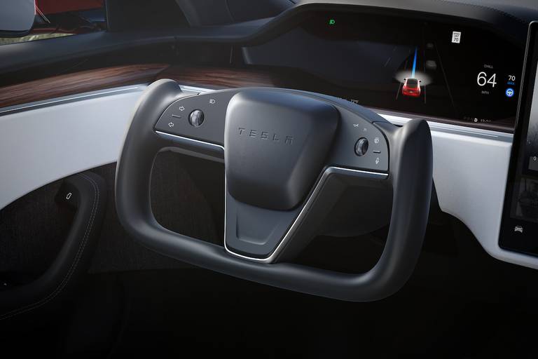 Tesla Model S Plaid (2023) yoke
