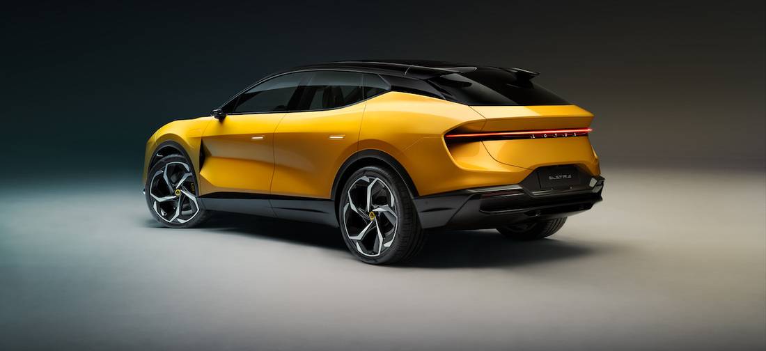 Les temps changent : le Lotus Eletre est un SUV électrique ...