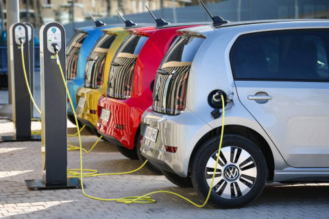 Dit is waarom 3 elektrische stadsauto’s van VW maar 3 botsproef-sterren scoren