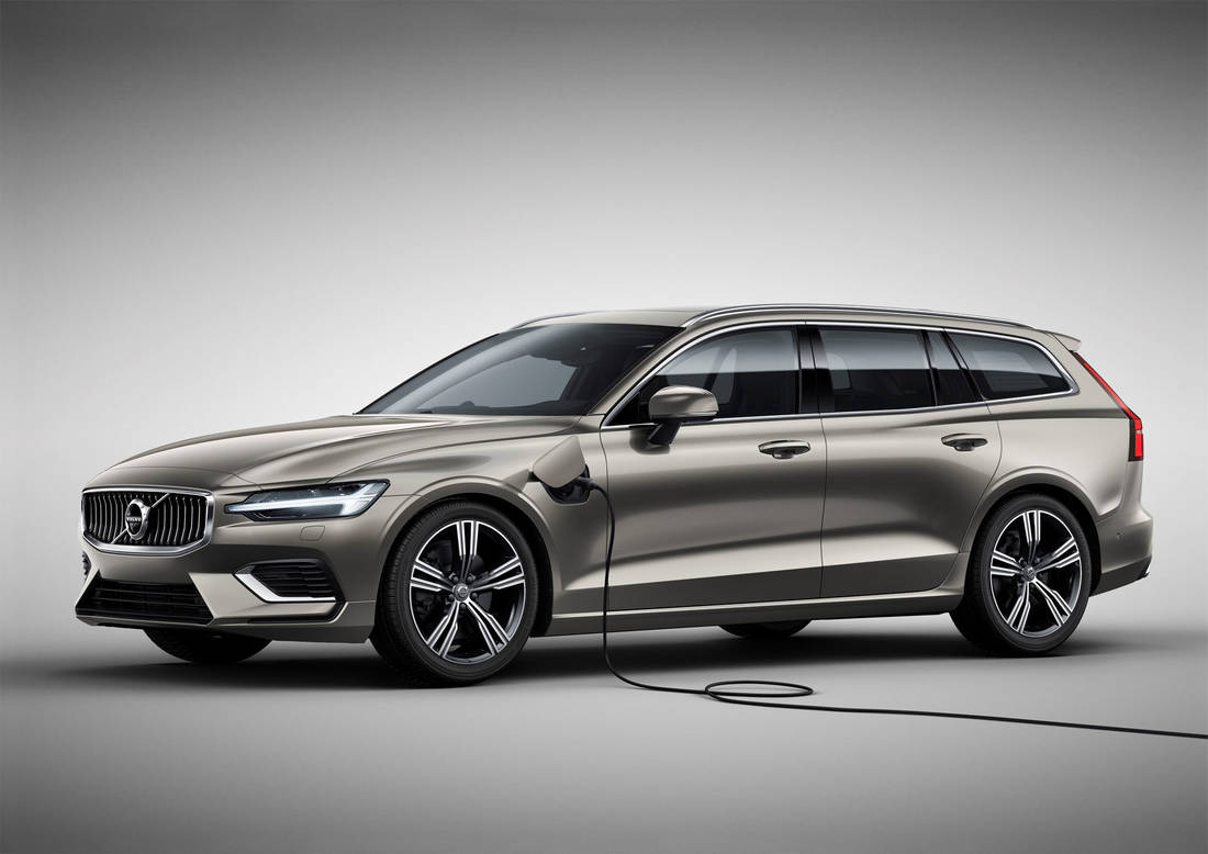 Volvo V60 T8 : C'est donc comme ça qu'on fait une plug-in !