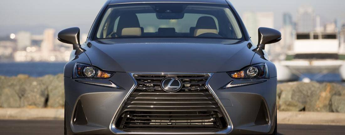 lexus-is-200-l-02