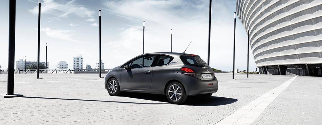 peugeot-208-l-03.jpg