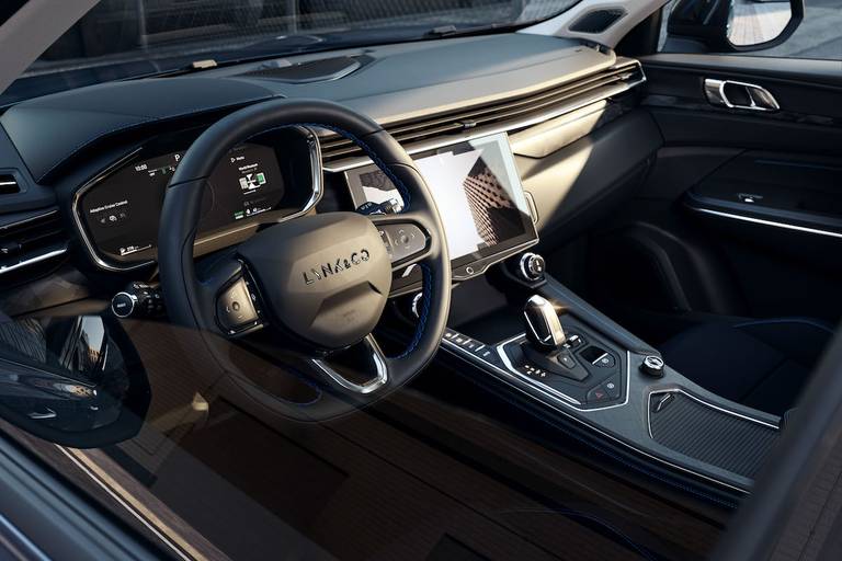 Lynk & Co 01 (2023) dashboard