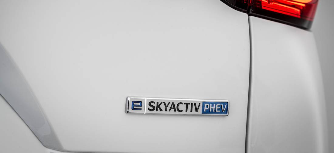 Mazda CX-60 (2022) banner