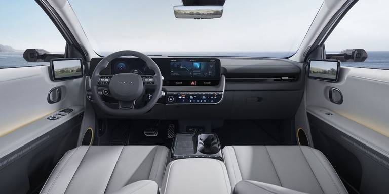 hyundai-ioniq-5-n-line-model-0324-interior jpg bfc off