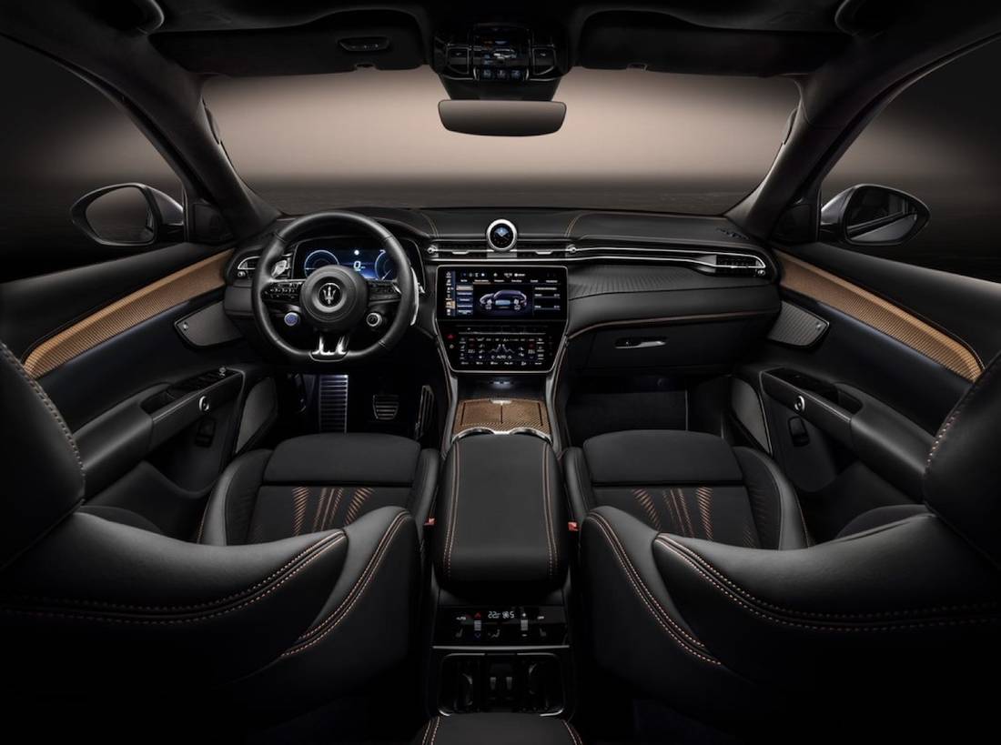Maserati GranTurismo Folgore (2023) interior