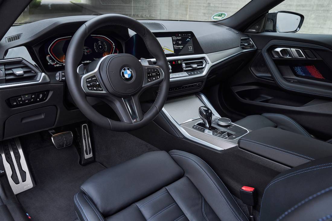 BMW M240i xDrive (2022) interieur