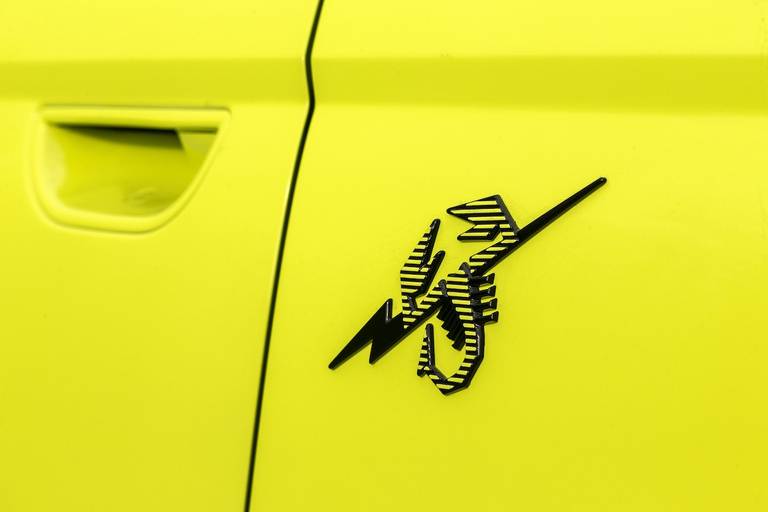 Abarth 500e (2022) logo