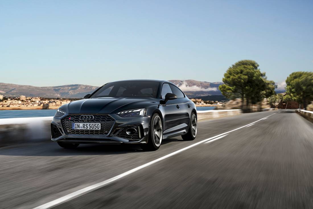 Audi RS 5 Competition Pack (2022) rijdend, vooraanzicht