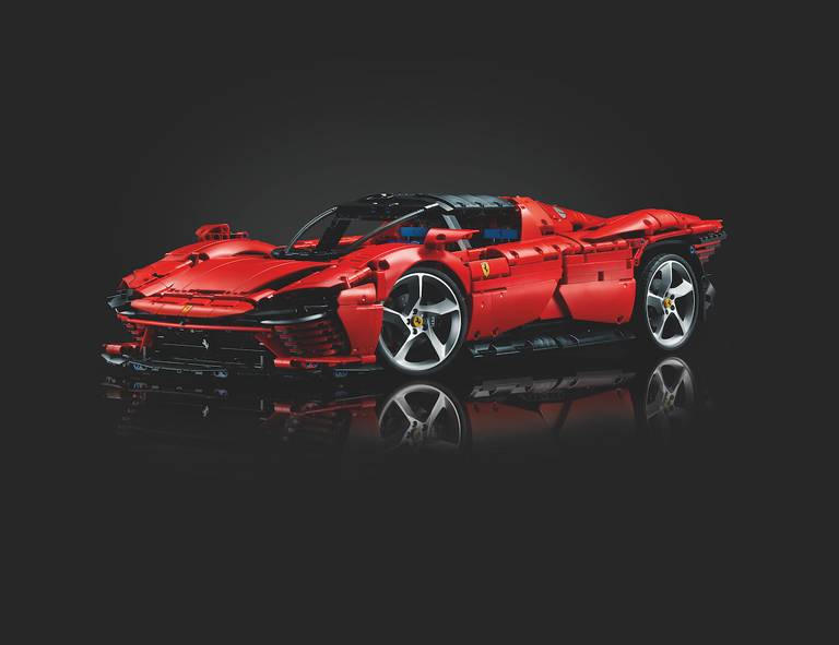 Lego Technic Ferrari Daytona SP3 (2022) statisch, vooraanzicht