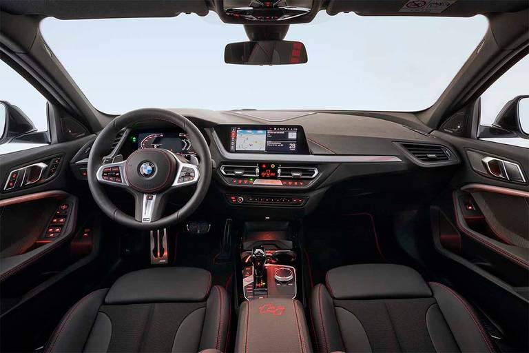 AS24 BMW 128ti 2021 interieur