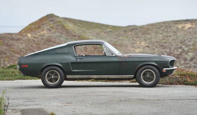 la-mustang-etait-restee-au-garage-jusqu-a-ce-que-sean-kiernan-la-repare-et-se-mette-a-l-exposer-apres-la-mort-de-son-pere-en-2014-photo-mecum-auctions-1578930526