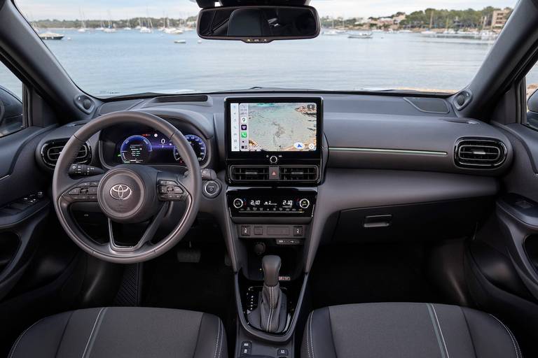 2024 Yaris Cross Urban Khaki DPL Interior 01