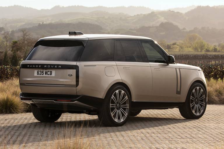 Range Rover P510e (2023) static, rear view